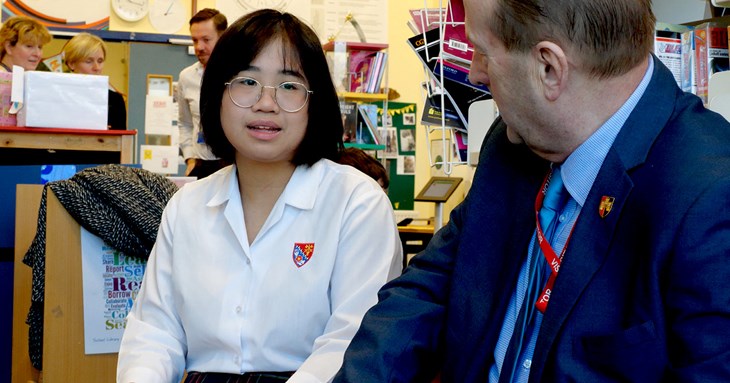 Council Leader meets new generation of young scientists and engineers 