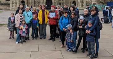 Ukrainian guests discover more about Exeter’s past on free Red Coat tour 