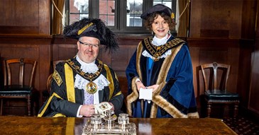 Deputy Lord Mayor performs at fundraising charity concert 