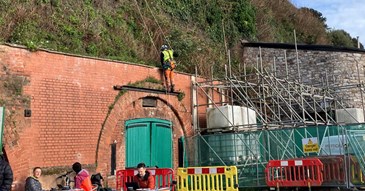 Popular Quay Cellar businesses open as normal during wall repair work 
