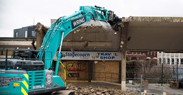 Canopy removed as former bus station demolition gathers pace